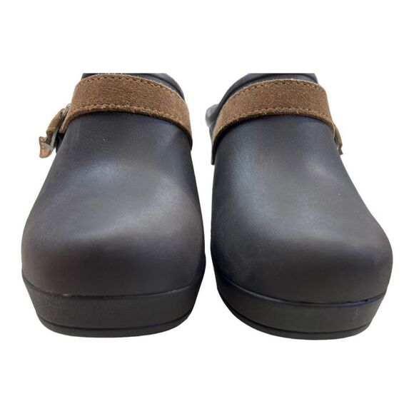 Crocs Women's Sarah Clog Mules Slip-On Buckle Dual Comfort Shoes Brown Size 6 - Picture 5 of 10